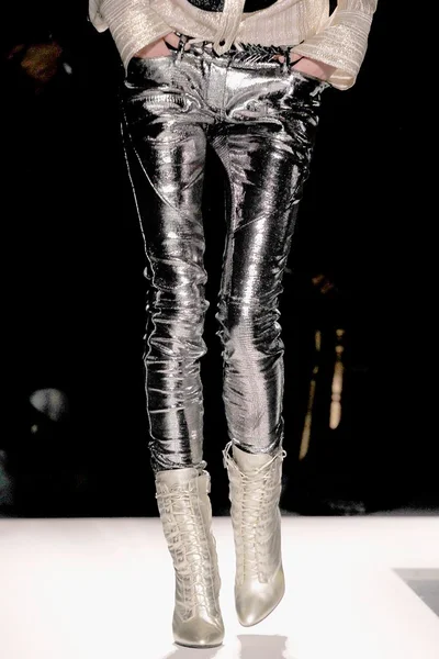Look 35